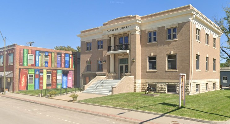 Clay Center Carnegie Library